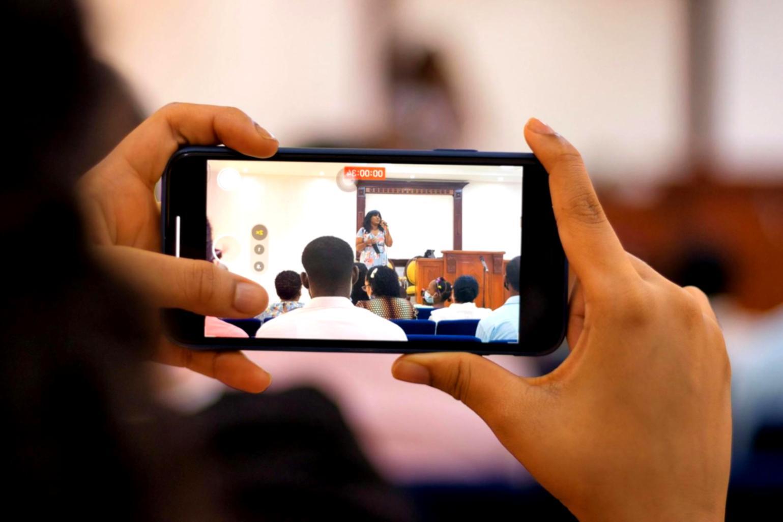 Професійне відеообладнання в студії